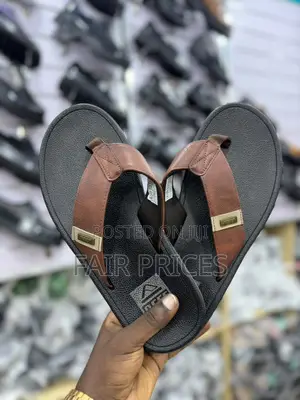 Reef Cross Men’s Sandals