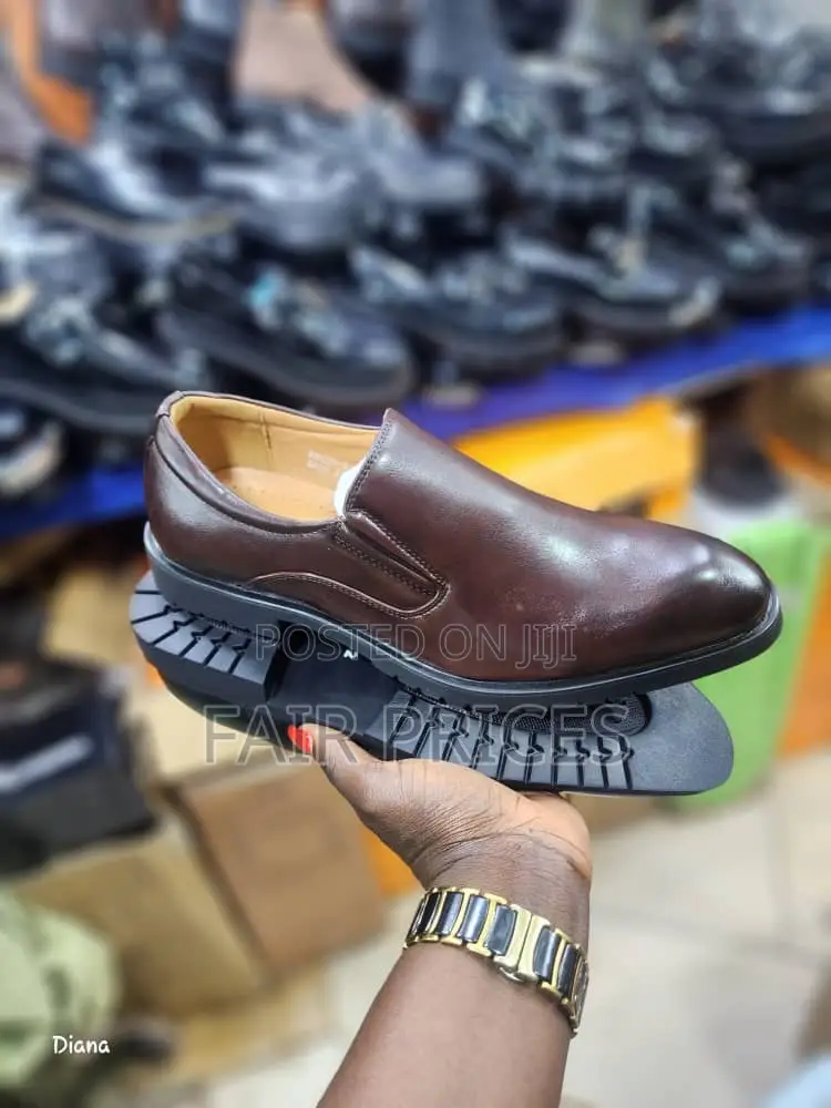 Men’s Leather Black Non-Laced Office Shoes