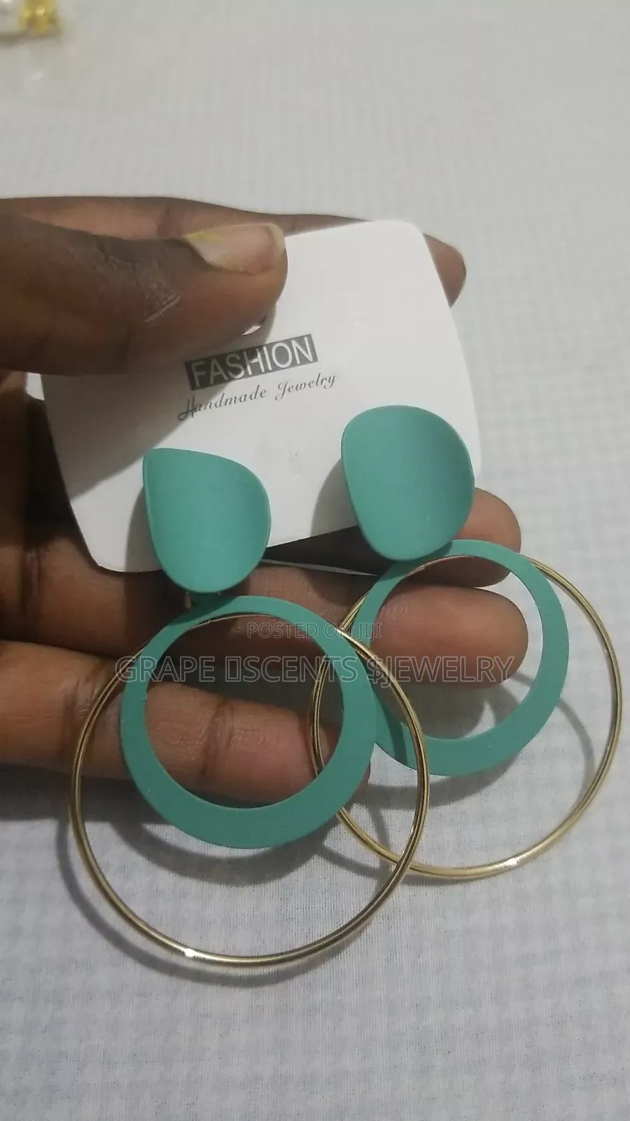 Gold Circle Earrings – Green Detail
