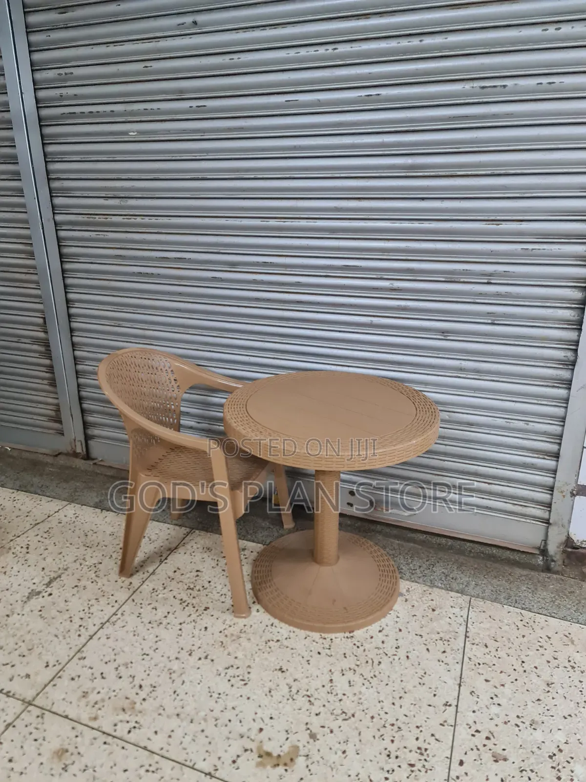 Vegas Plastic Table and Chair Set Brown