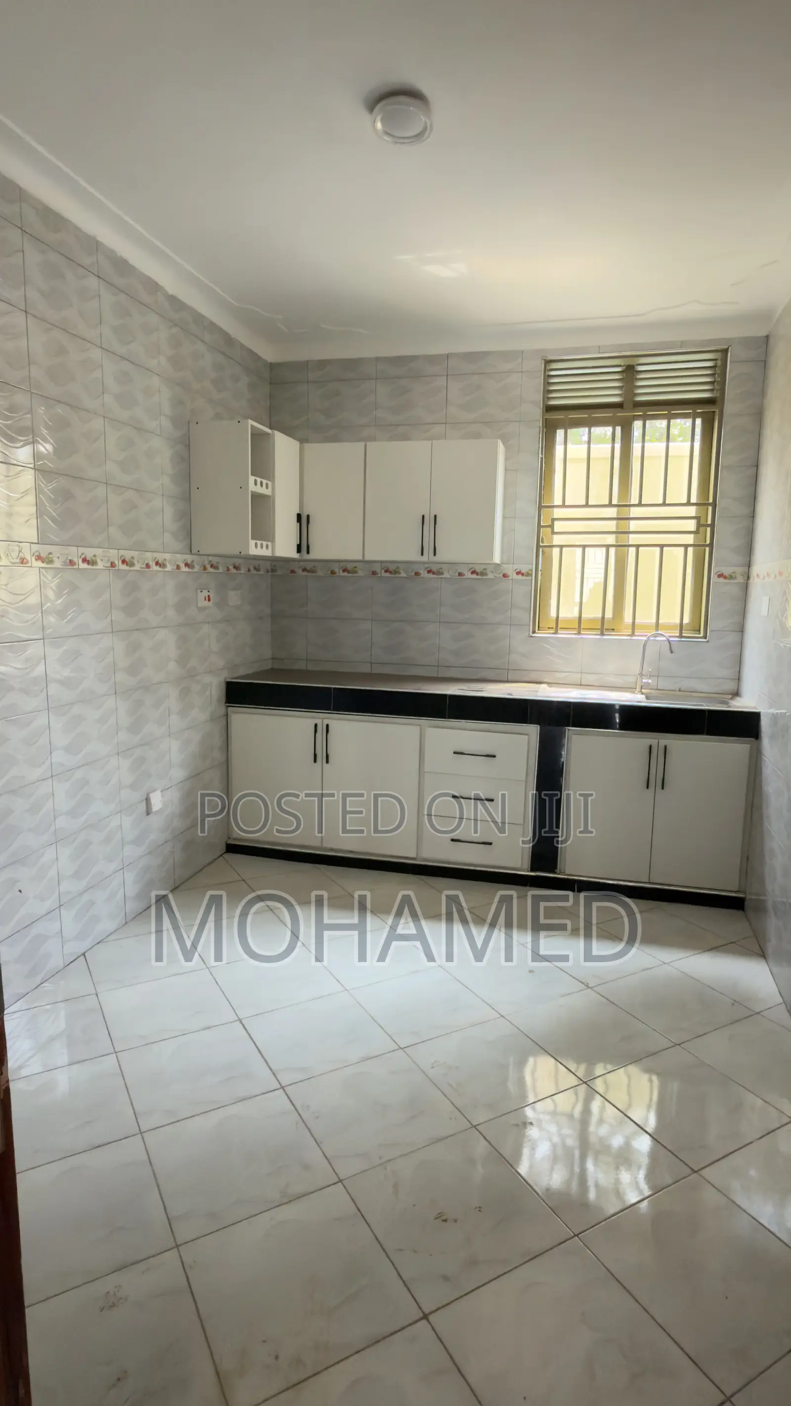 2bdrm Block of Flats in Jomayi, Central Division for rent