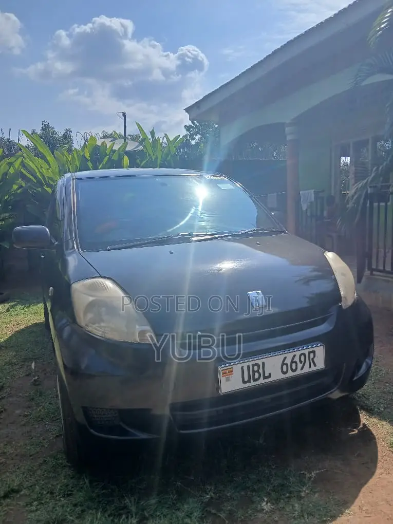 Toyota Passo 1.0 FWD 2007 Black