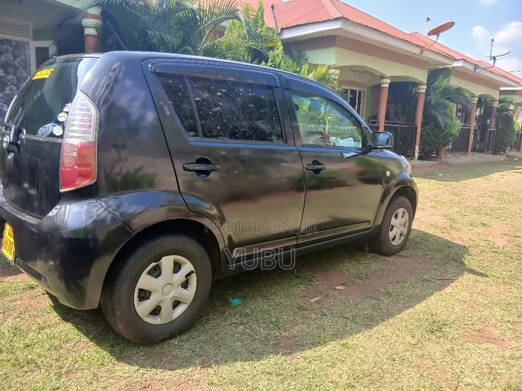 Toyota Passo 1.0 FWD 2007 Black