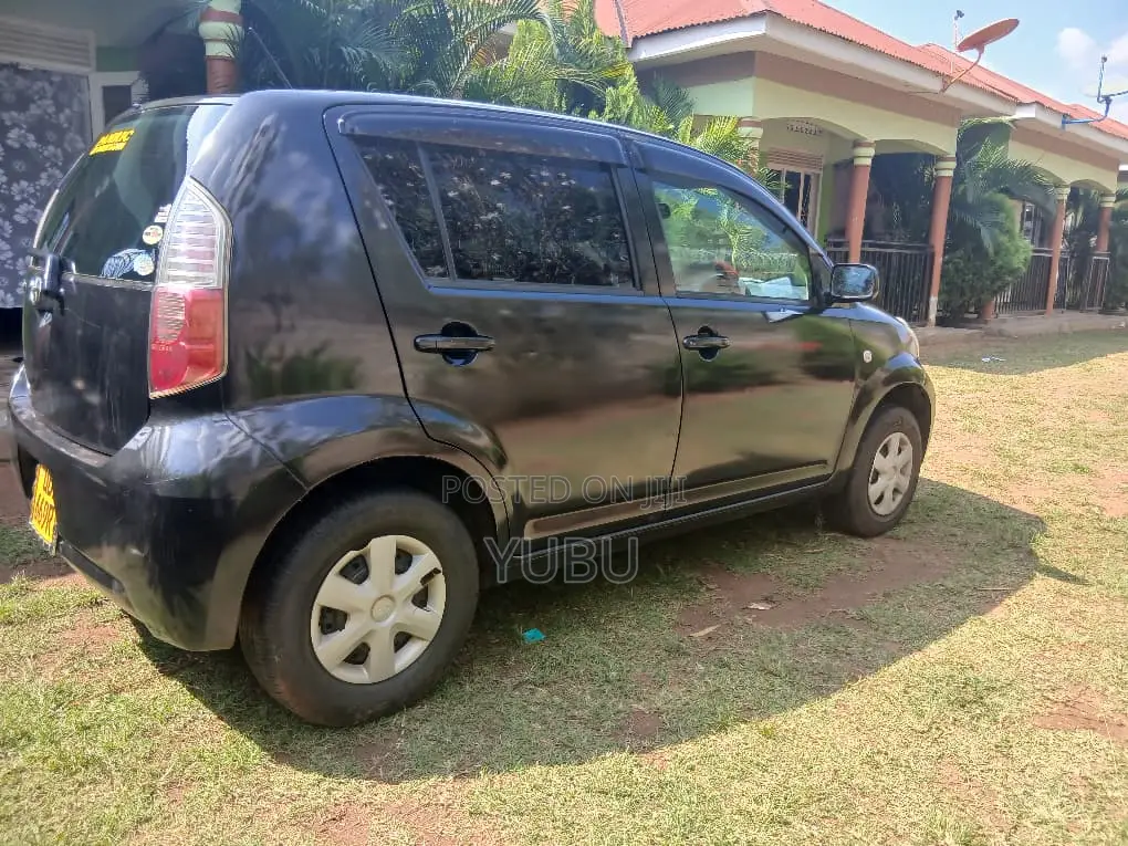 Toyota Passo 1.0 FWD 2007 Black