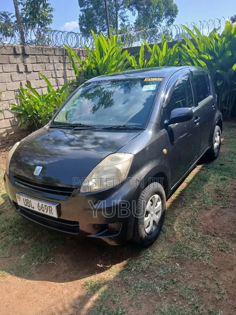 Toyota Passo 1.0 FWD 2007 Black