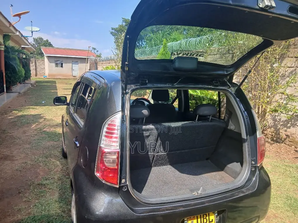 Toyota Passo 1.0 FWD 2007 Black