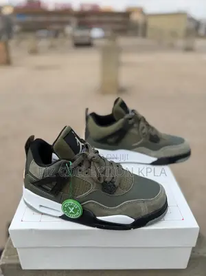 Nike Air Jordan 4 Retro SE Craft Olive Sneakers