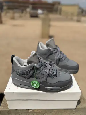 Air Jordan 4 Retro SE Wet Cement Grey Sneakers