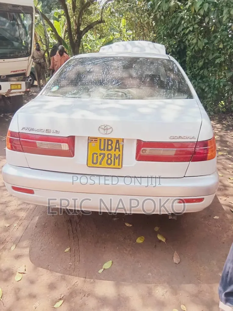 Toyota Premio 2001 White
