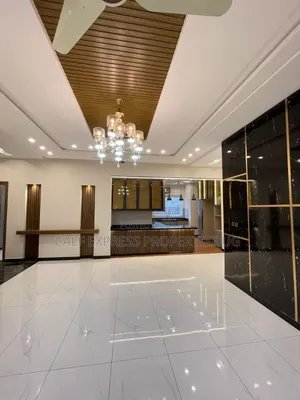 6bdrm Duplex in Nakawa Estate, Central Division for rent