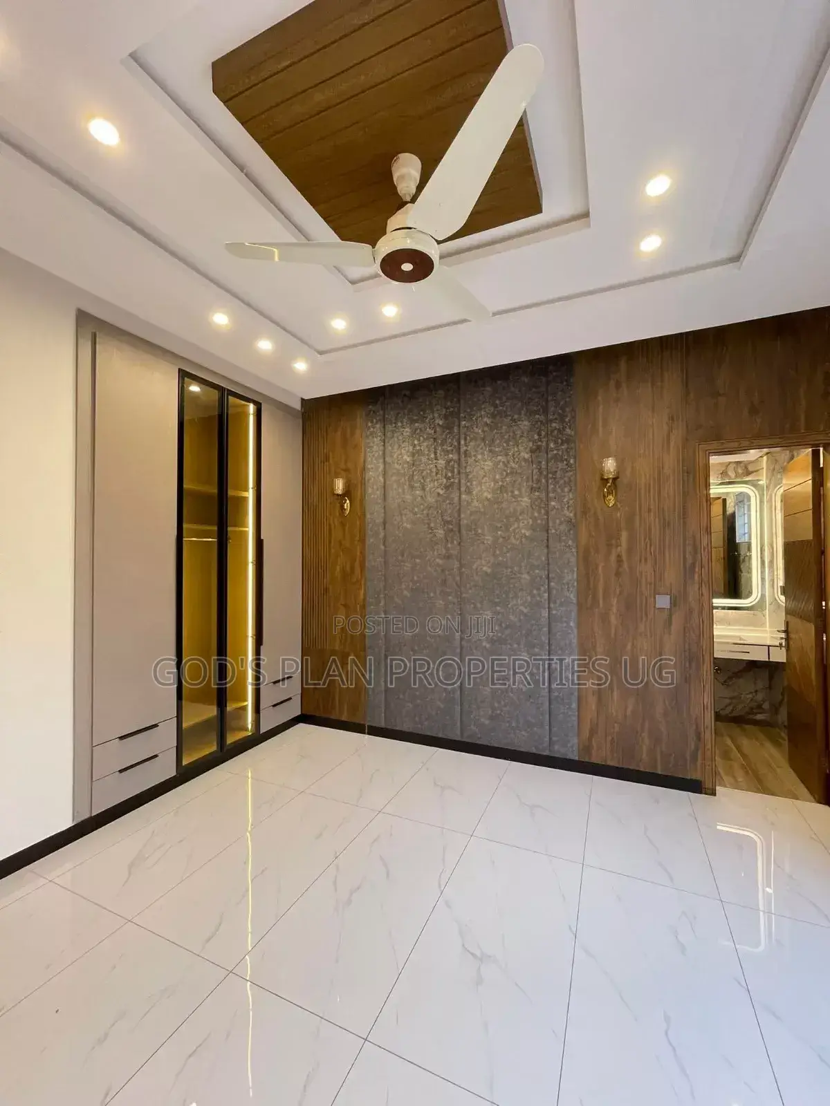 6bdrm Duplex in Nakawa Estate, Central Division for rent