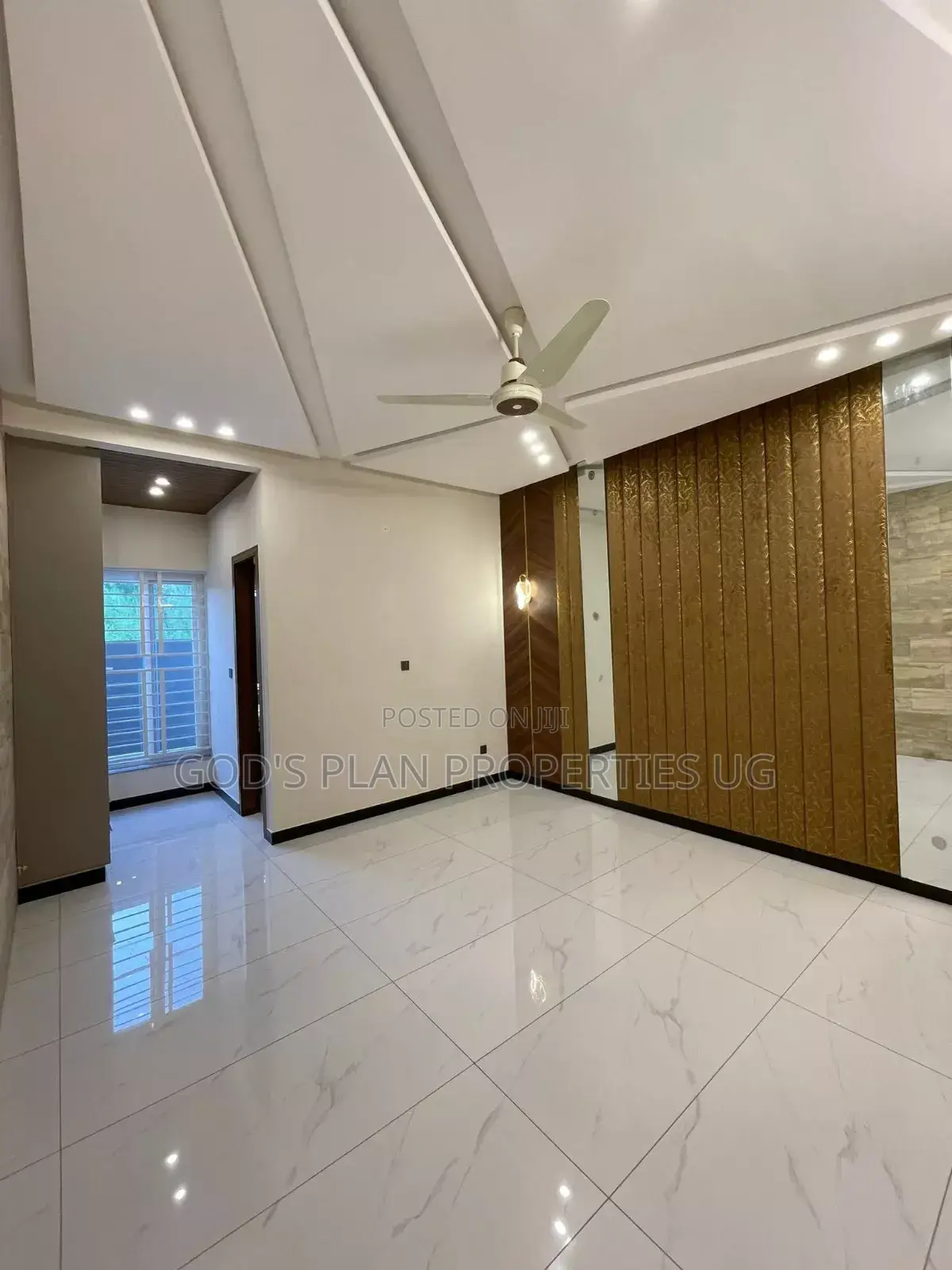 6bdrm Duplex in Nakawa Estate, Central Division for rent