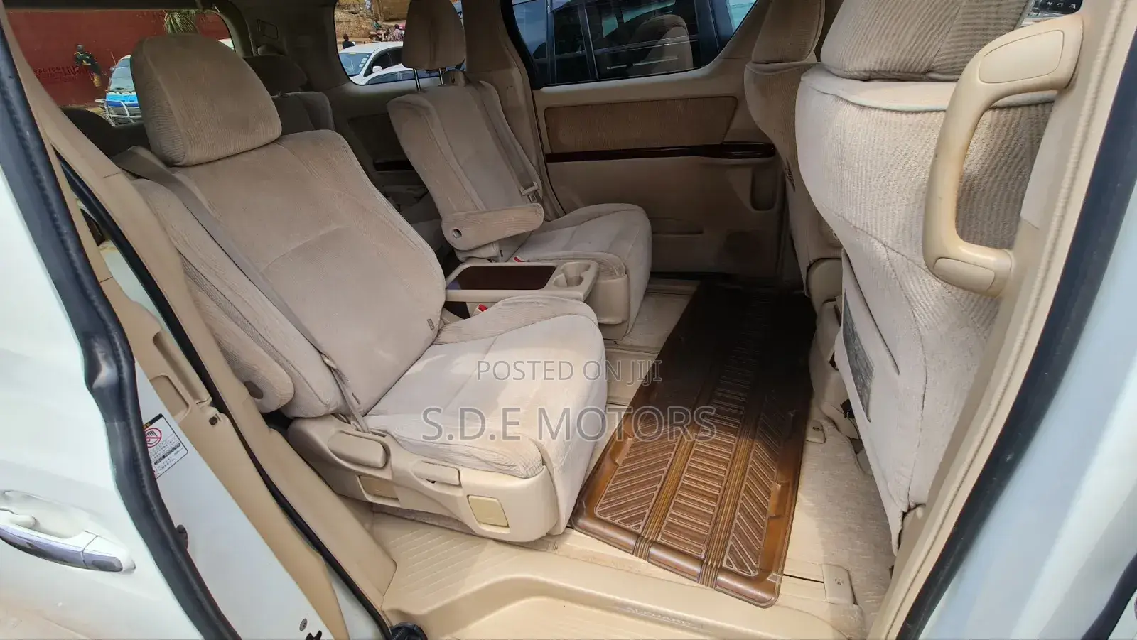 Toyota Alphard 2.4 Petrol FWD 2008 White