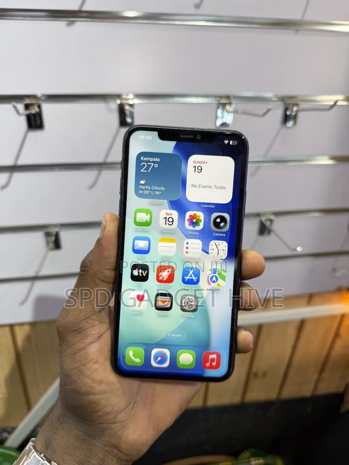 Apple iPhone 11 Pro Max 64 GB Green