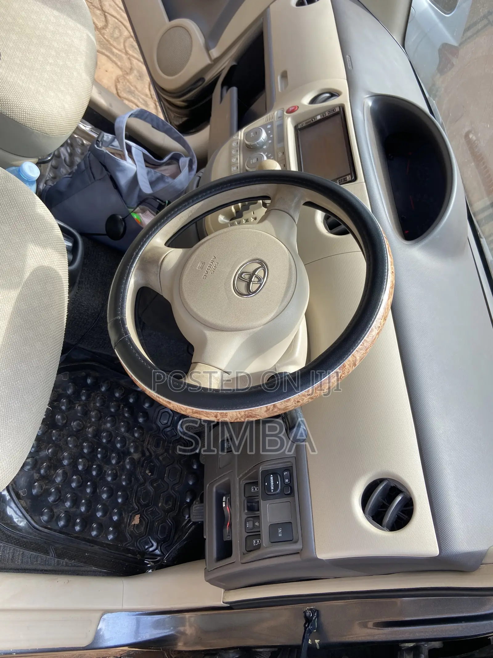 Toyota Sienta 2007 Gray