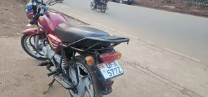 Bajaj CT 125X 2023 Red