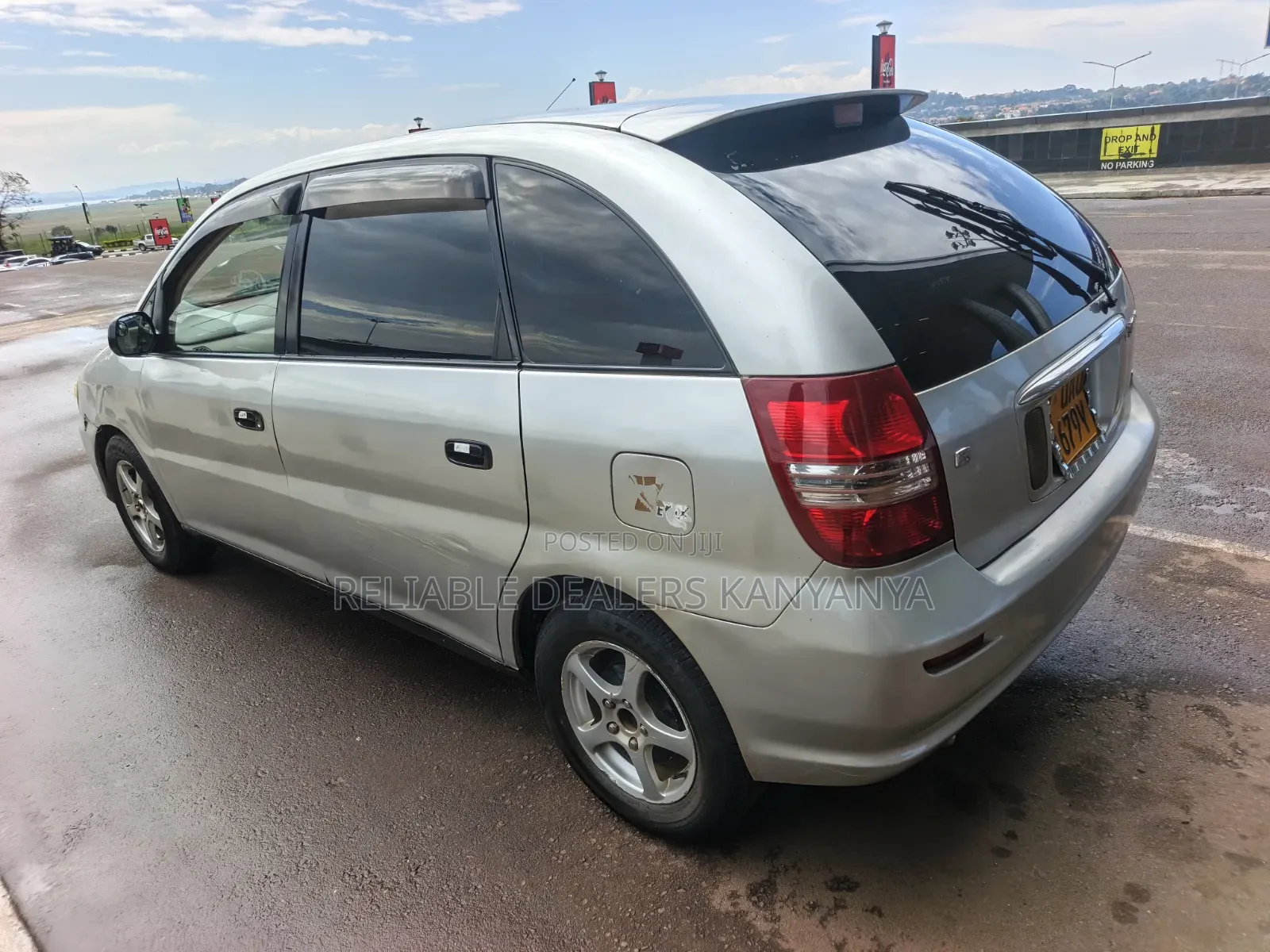 Toyota Nadia 2001 Silver