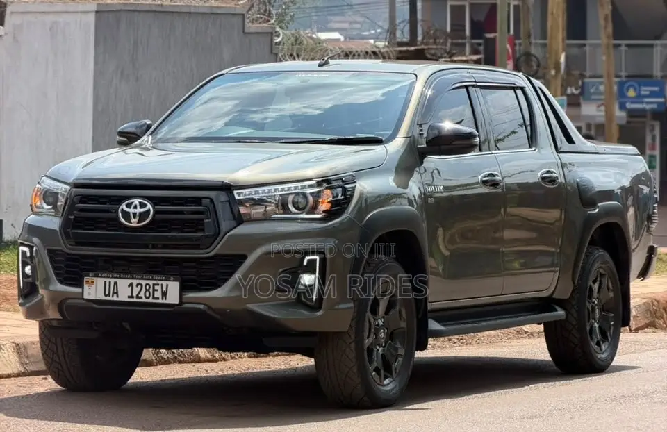 Toyota Hilux Revo Double Cab Deisel 2.8 AWD 2018 Green