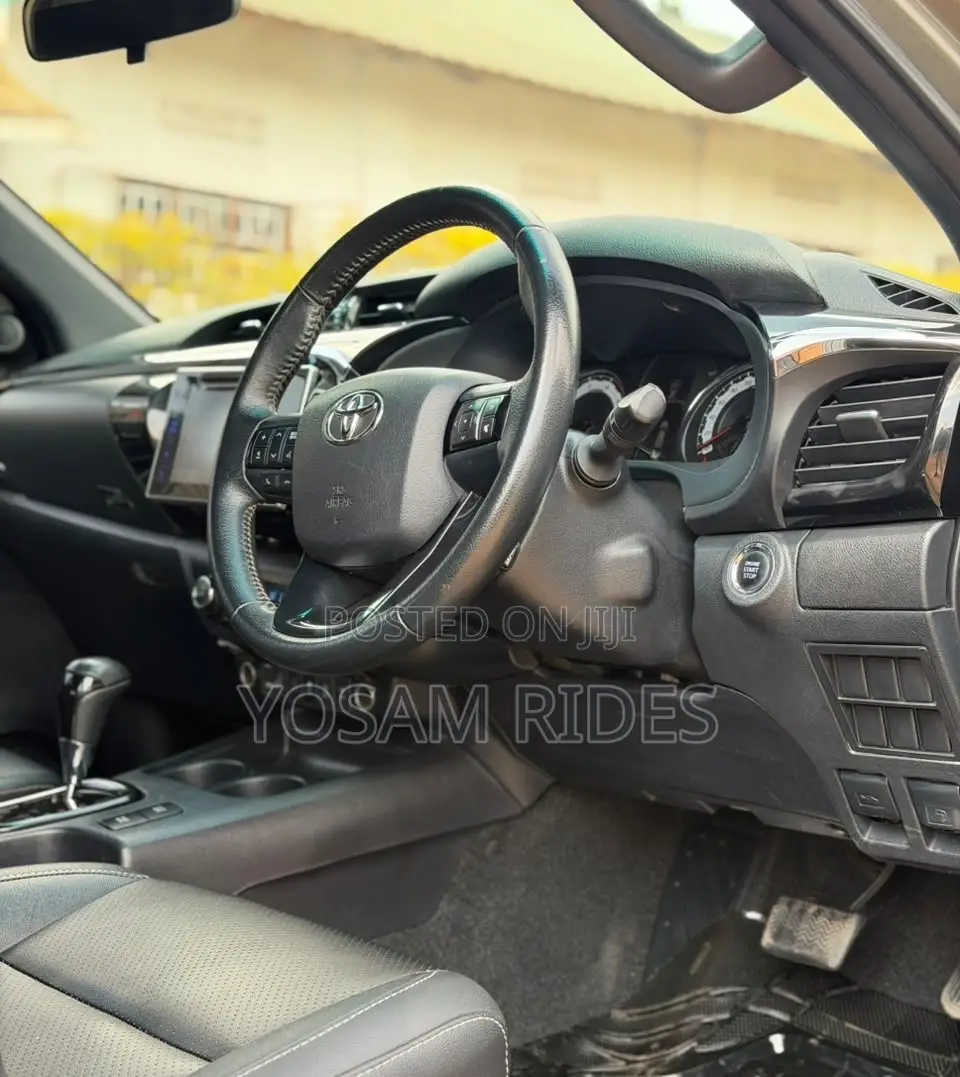 Toyota Hilux Revo Double Cab Deisel 2.8 AWD 2018 Green