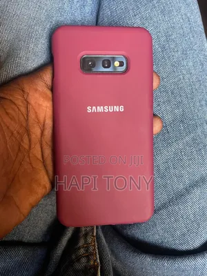 Samsung Galaxy S10e 128 GB Black