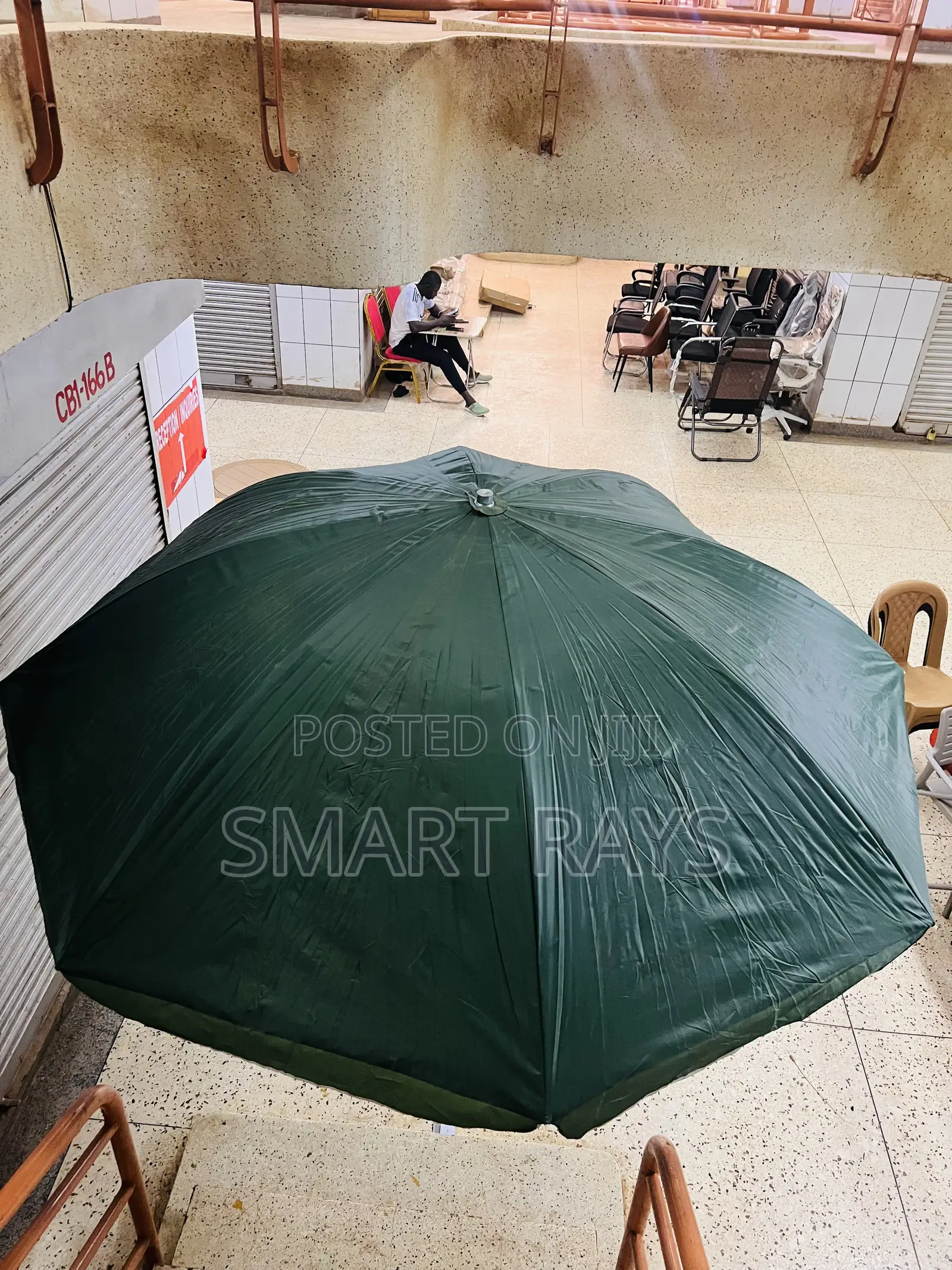 Round Patio Umbrella With a Stand