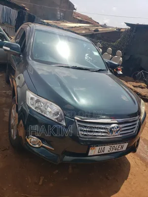 Toyota Vanguard 2010 Green