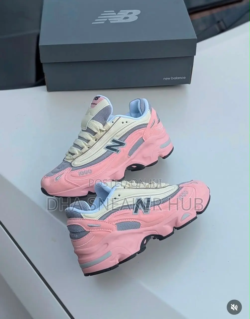 New Balance 1000 White Pink