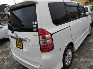 Toyota Noah 2011 White