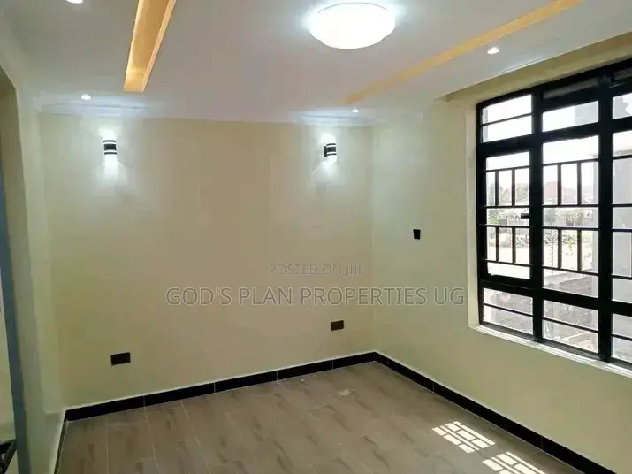 5bdrm Apartment in Gaba Estate, Central Division for rent