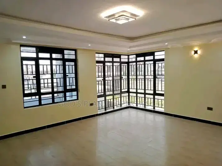 5bdrm Apartment in Gaba Estate, Central Division for rent