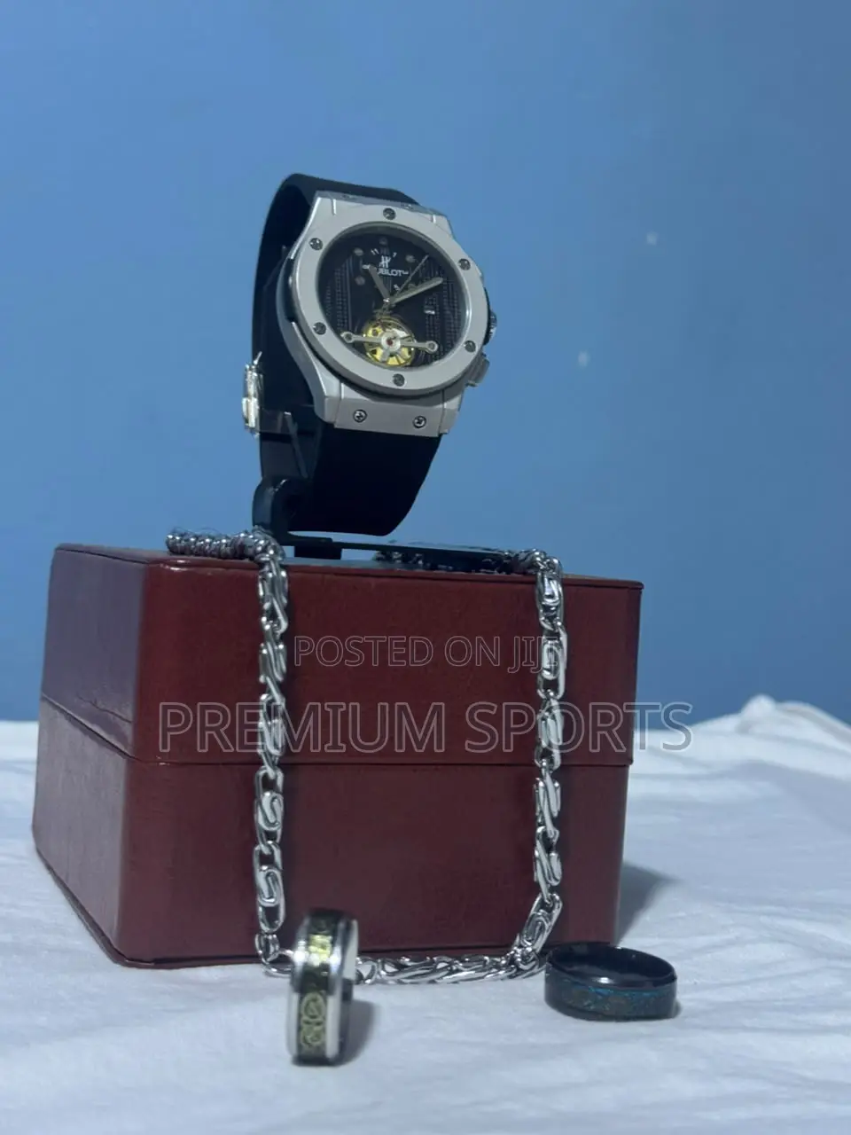ORIGINAL WATCH + Free Neck Chain Rings