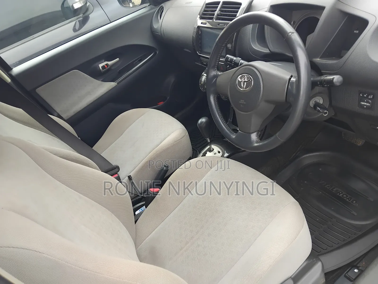 Toyota IST 2010 Brown