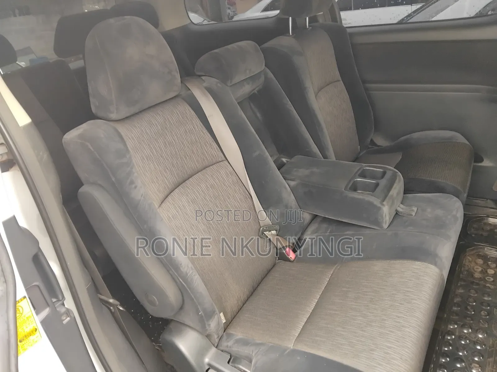 Toyota Alphard 2010 White