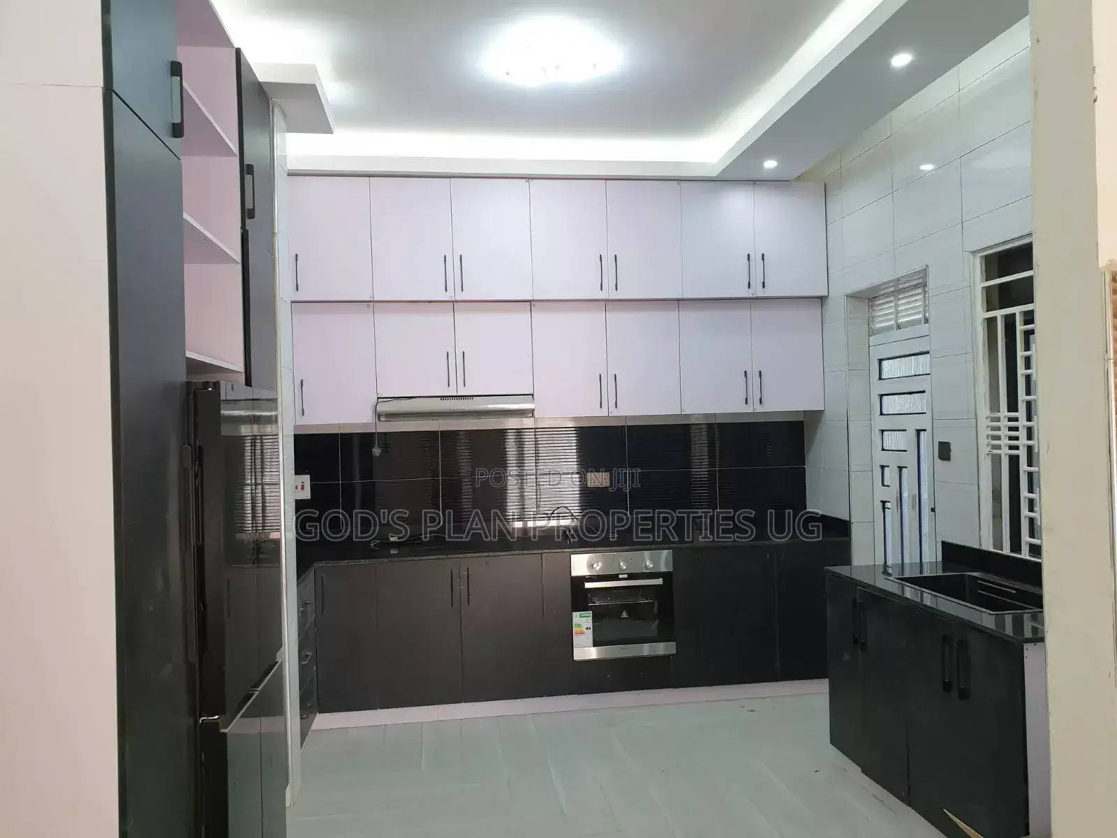 4bdrm Apartment in Bunga Estate, Central Division for rent
