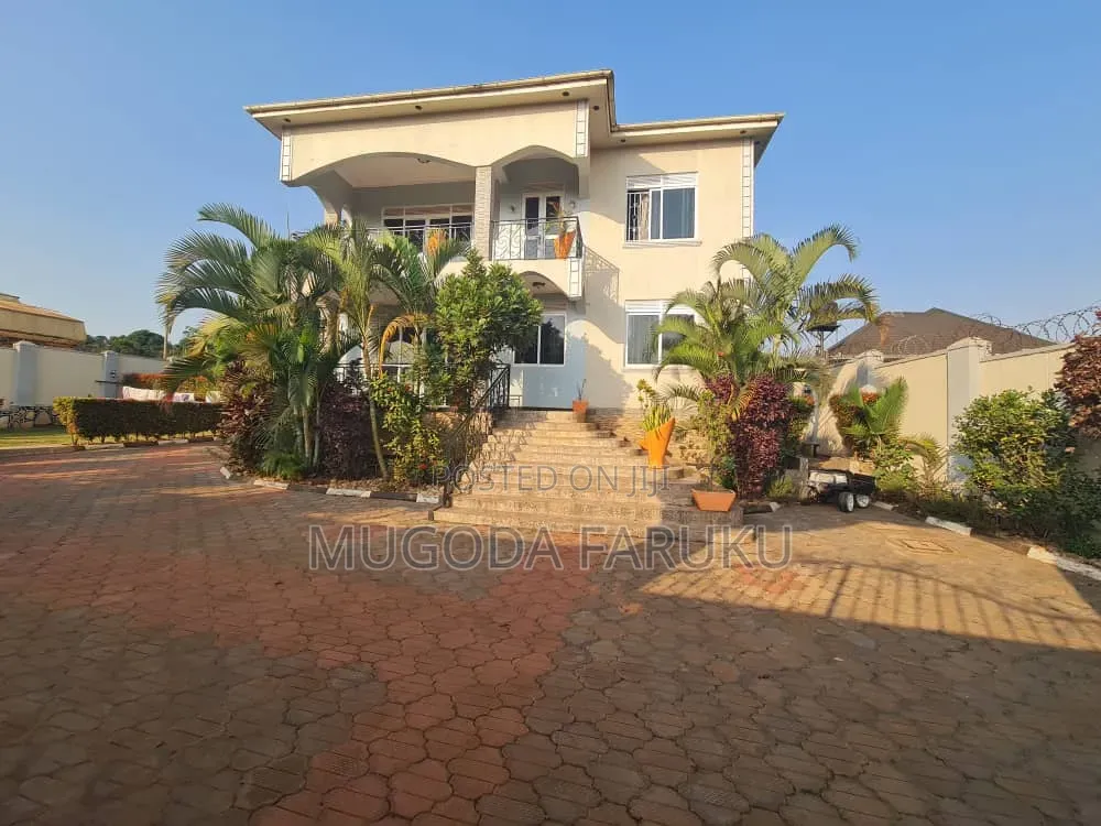 Furnished 5bdrm Mansion in Buloba, Rubaga for sale