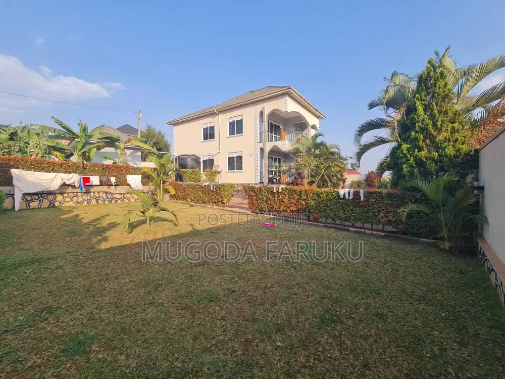 Furnished 5bdrm Mansion in Buloba, Rubaga for sale