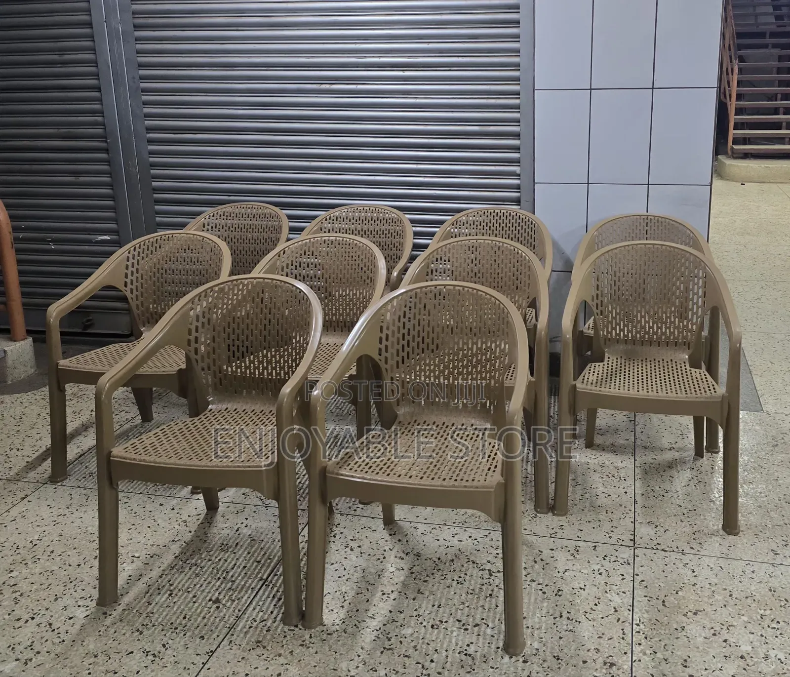 Polymeshed Arm Plastic Chairs Plastic Chairs