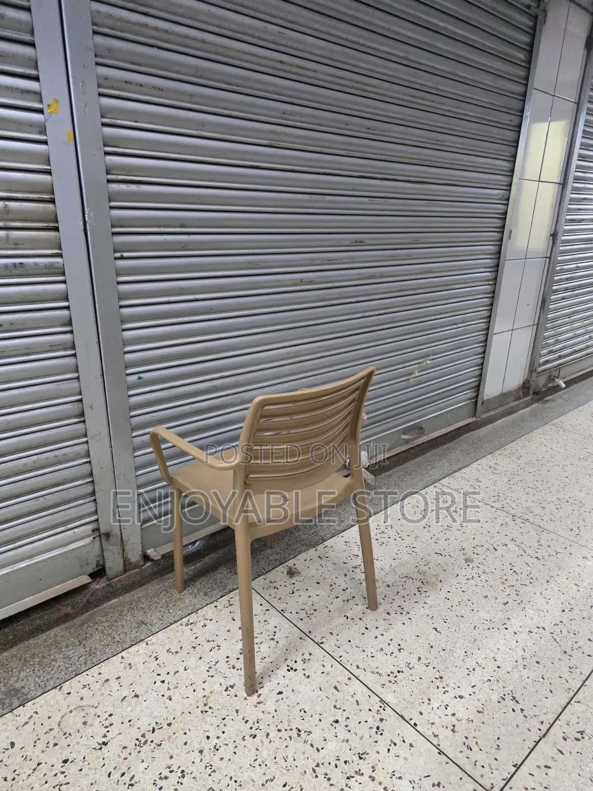 All Armed Plastic Chairs Plastic Chairs