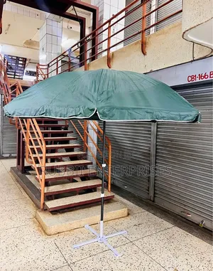 Patio Round Umbrella With a Stand