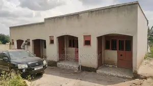 2bdrm Block of Flats in Goma for rent