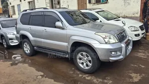 Toyota Land Cruiser Prado 2004 Silver