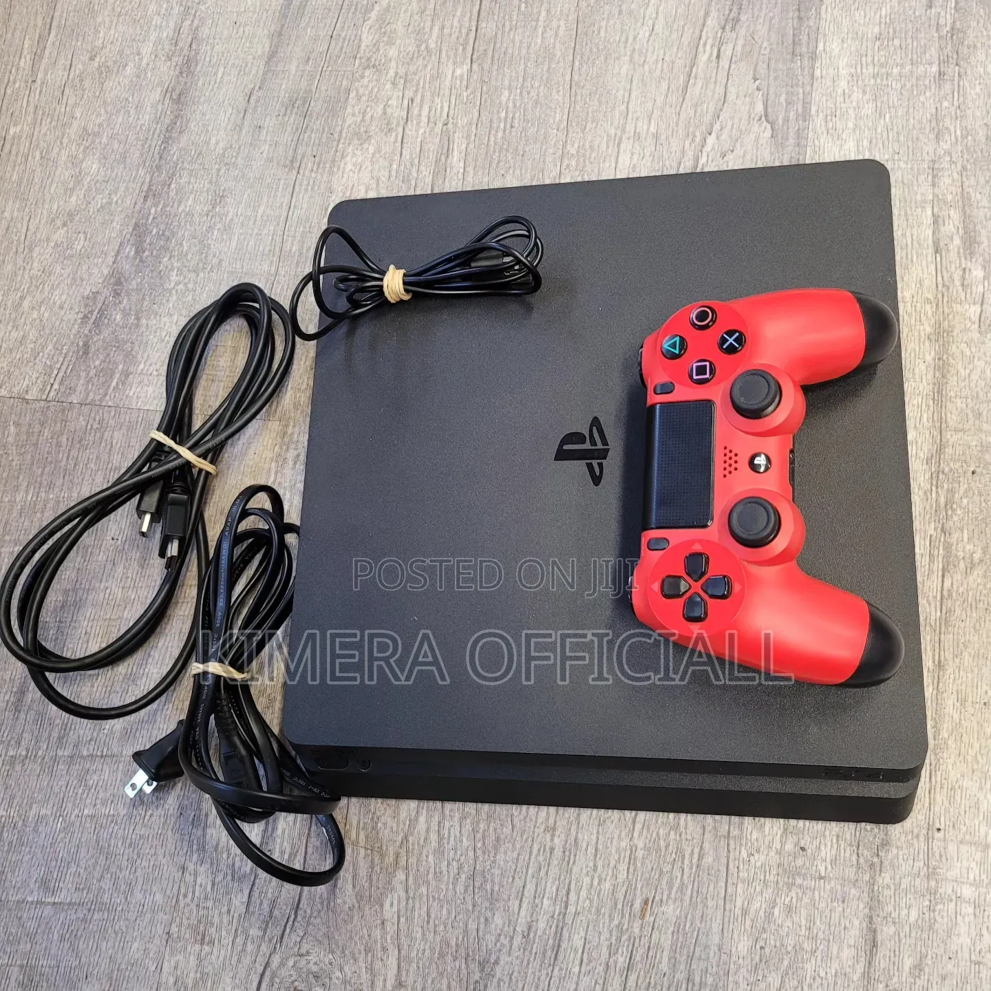 PS4 Slim PlayStation 4 Slim Chipped / Slightly Used / 2Pads / 12 Games