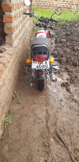 Bajaj Boxer 2017 Red