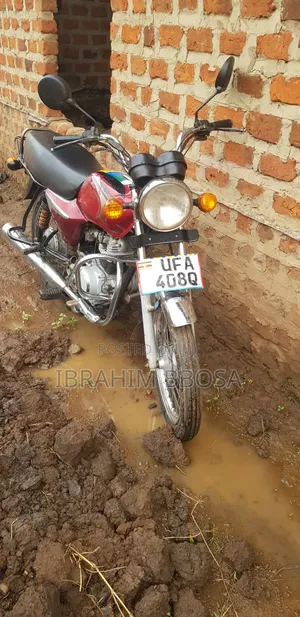 Bajaj Boxer 2017 Red