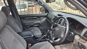 Toyota Land Cruiser Prado 2007 Black