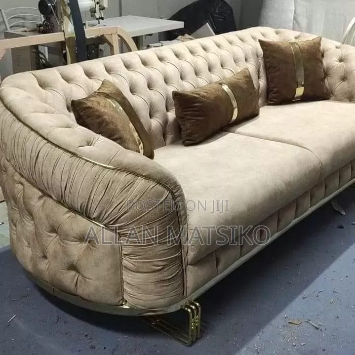 2seater Sofa Available