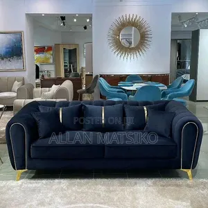 Classic 2seater Available With Cushion