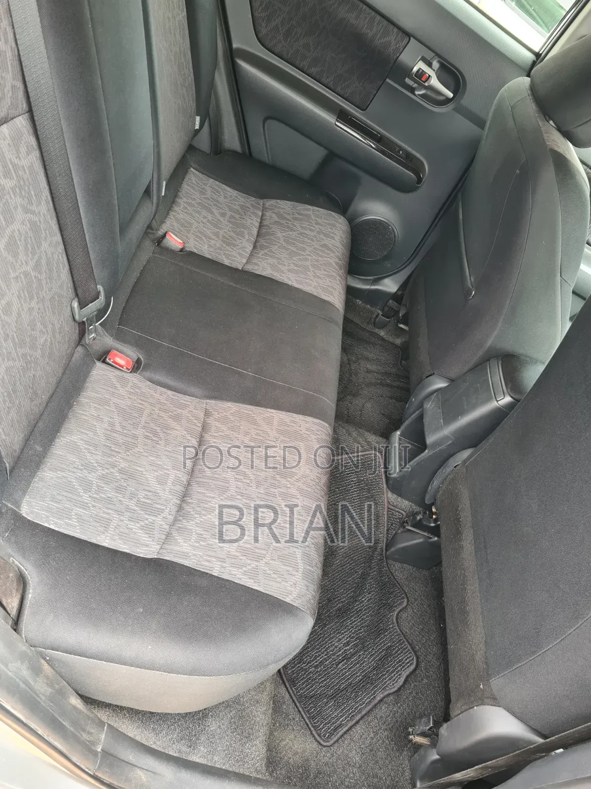 Toyota Corolla Rumion 2011 Silver