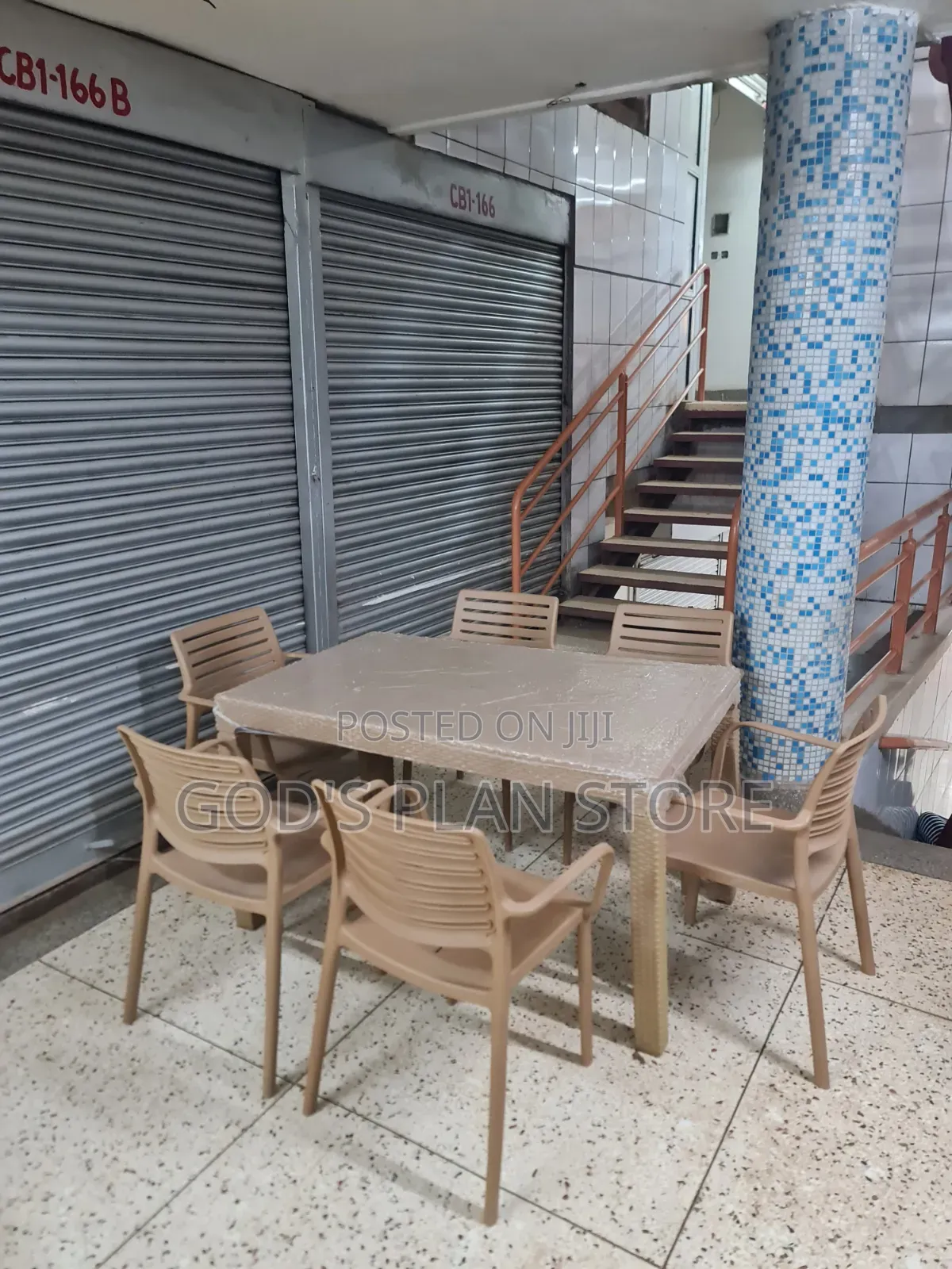 Regal 6 Seater Plastic Table and Chairs Plastic Table and Chairs