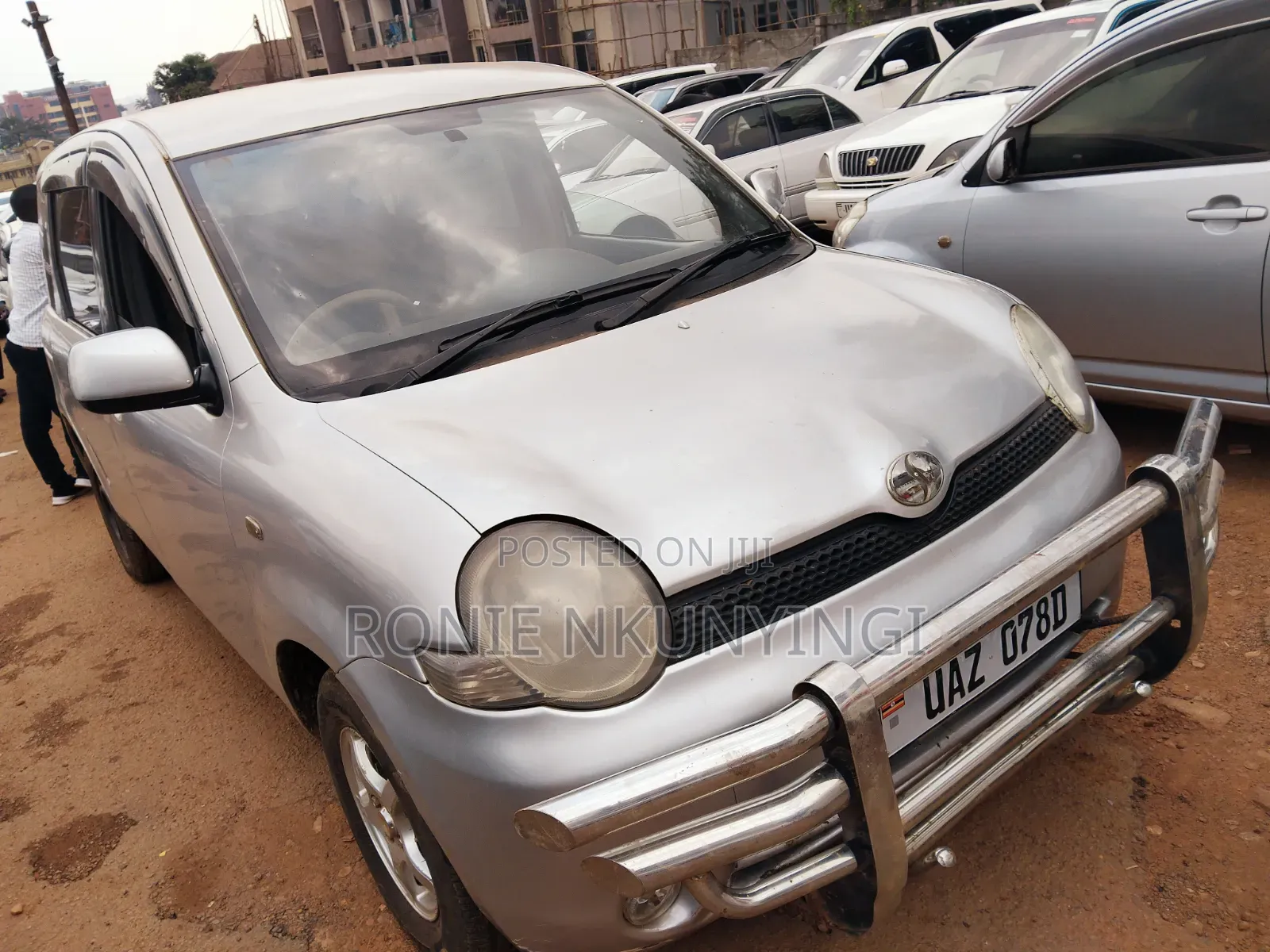 Toyota Sienta 2006 Silver